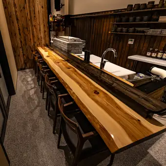 There are 6 counter seats on the first floor.