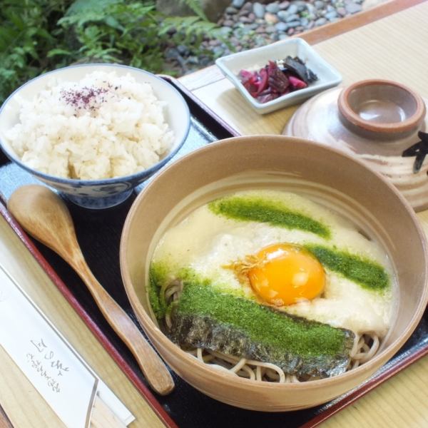 Special Toro Soba wheat rice set 1360 yen ♪ Please enjoy the hand-made specialty Toro Soba while feeling the atmosphere of Kyoto ♪