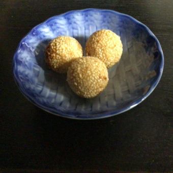 中華胡麻団子 3個