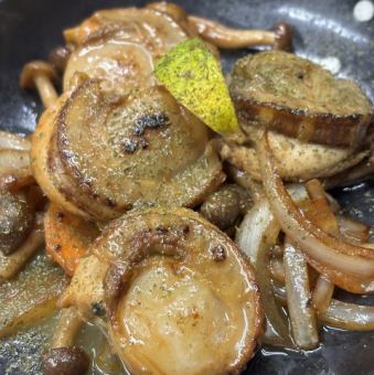 北海道産帆立バター醤油焼き