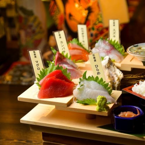 Famous item!! Sanriku fresh fish stair-plated