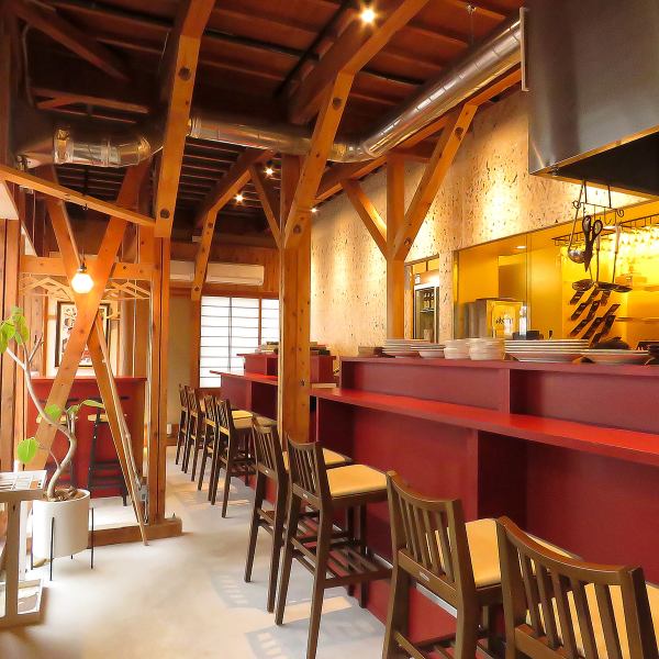 Located a 5-minute walk from Kariya Station, our restaurant is the perfect place to celebrate a special occasion.The calming wooden interior creates a comfortable atmosphere, and you can enjoy heart-warming international cuisine.Create a memorable moment with our anniversary plates!