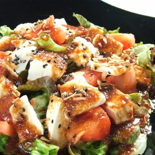 Tofu and tomato miso salad