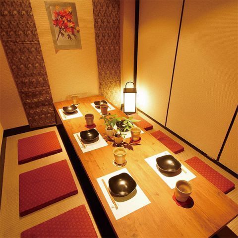 おしゃれな間接照明♪ご宴会も盛り上がることまちがいなし！！
