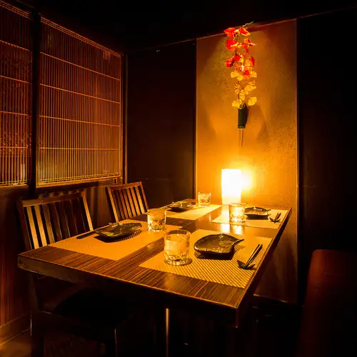 We have private rooms with sunken tables available♪