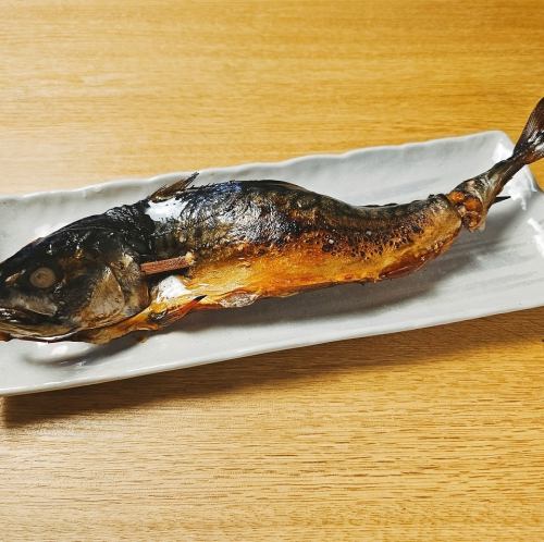 Grilled whole fatty mackerel