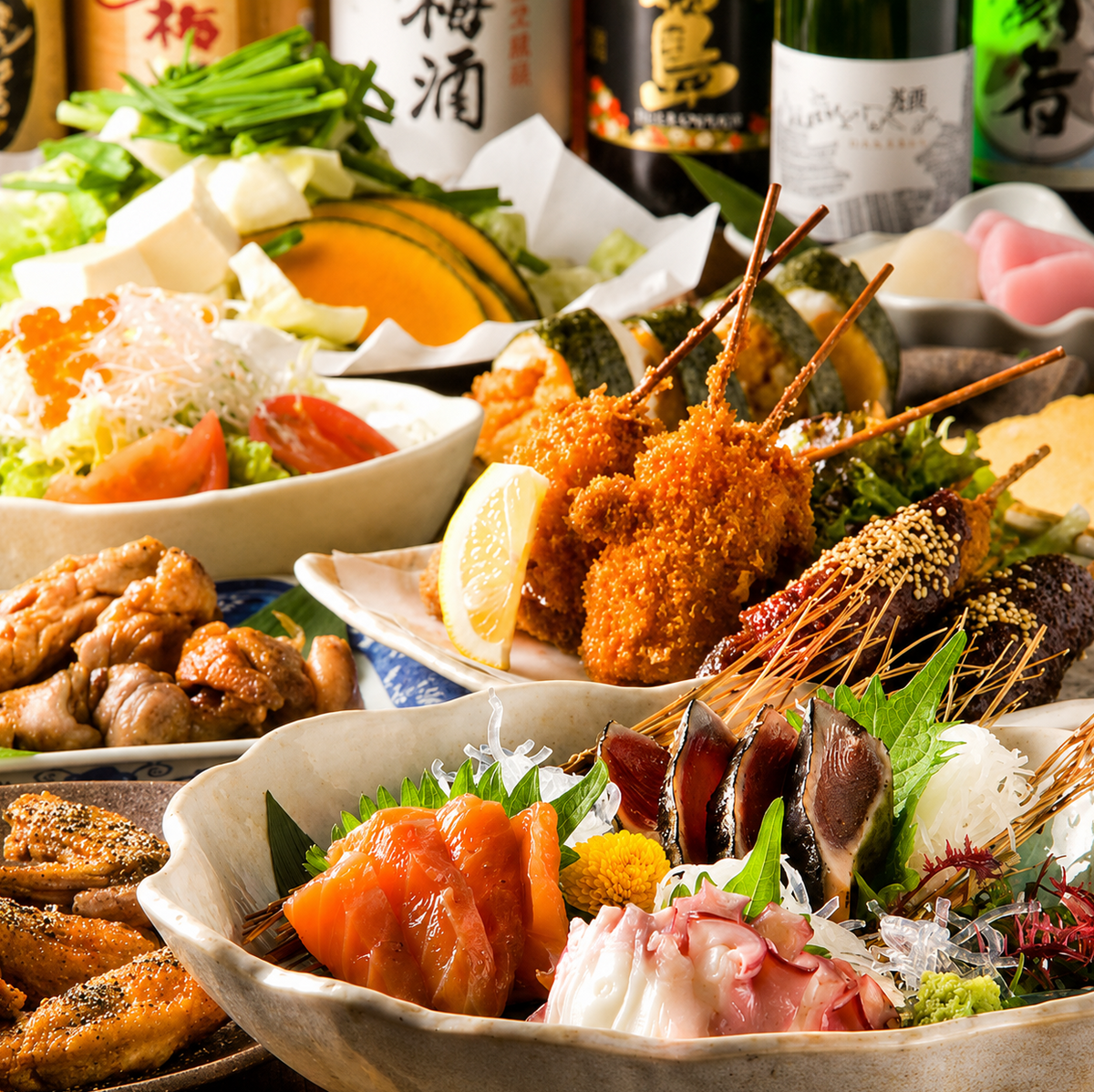 位於名古屋站西側，供應名古屋料理的餐廳。提供私人房間。