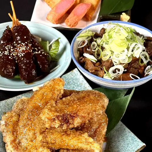 这里是名古屋!汇聚了当地人气美食!在秀吉,您可以找到所有名古屋的特色美食♪