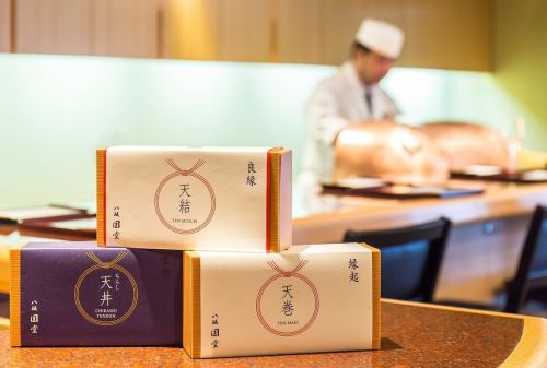 こだわりの詰まったお持ち帰り弁当の数々。