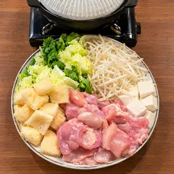 【¥5,000 2小時暢飲(最後點餐時間100分鐘)+ 8道菜 - 本站獨家!雞湯火鍋套餐】
