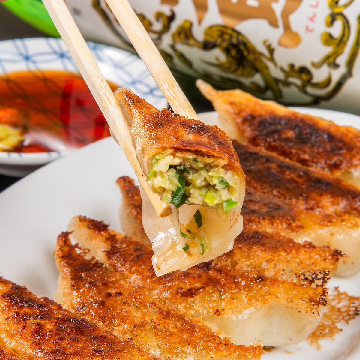 パンチある餃子を体現するためタネに漬物を入れています♪