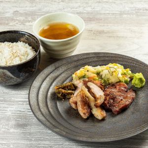 トントロコンビ定食