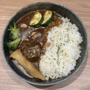 牛タンカレー