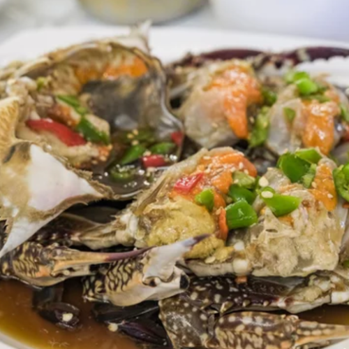 大人気カンジャンケジャンなどの定番韓国料理からテナガタコまで豊富にご用意