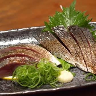 “銚子港直送” 自家製炙り〆鯖／Seared House-Pickled Mackerel