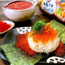 焼きおにぎり～いくらのせ～／Grilled Rice Ball with Salmon Roe