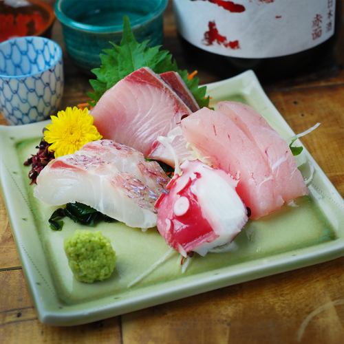 ”三崎湾直送”お造り四種盛り