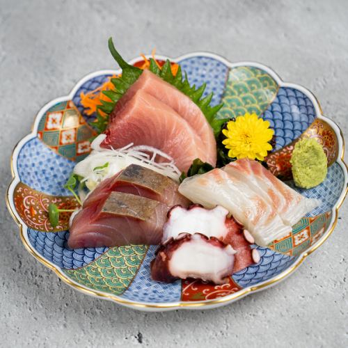 旬の鮮魚・刺身盛り合わせ