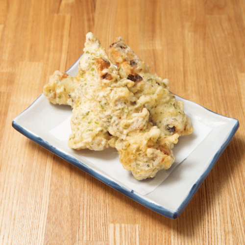 Fried chikuwa with seaweed