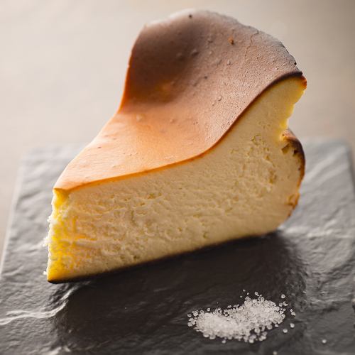 Basque style cheese cake