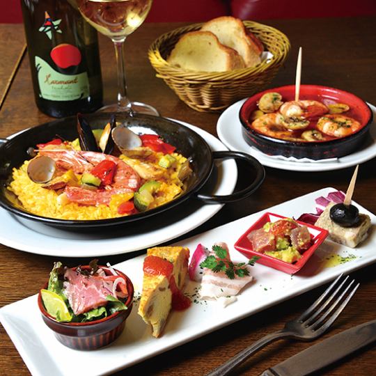 ★6月~【選べるアラカルト＆メイン料理】カスエラコース　お一人様3,500円（税込）