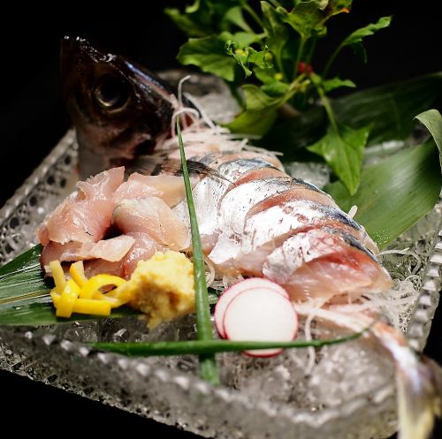 Sashimi using carefully selected fresh fish