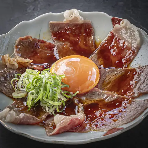 和牛サーロインユッケ
