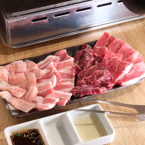 【確かな目利き】部位ごとに質の良いリーズナブルな産地を使い分けてご提供◆その時々の魅力的なお肉