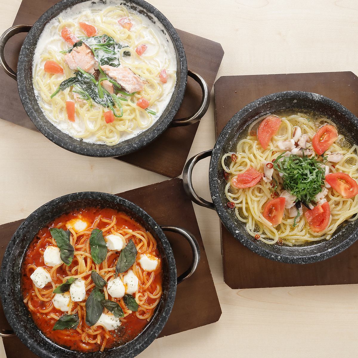 串料理と魔法のパスタが楽しめるイタリアン居酒屋◎飲み放題とコース料理もございます