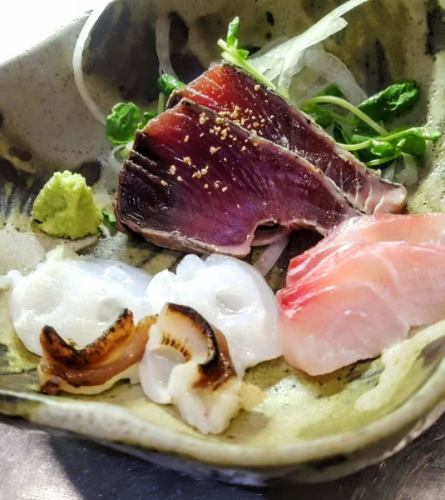 今ここにの近所にある焼酎Bar立です。
新橋の人気店で、たいてい大賑わいしている素敵な酒場です。

なお、本日10/13月祝は休店です。
明日、明後日、明明後日は18:00よりまだまだお席ご案内できます。

#日本酒居酒屋 #一人呑み #新橋BAR #新橋今ここに #新橋居酒屋 #新橋日本酒 #新橋焼酎 #飲み屋