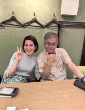 地方から会いに来た親