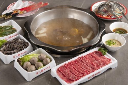 좋아하는 재료를 선택하고 오리지널 냄비를 즐기십시오!