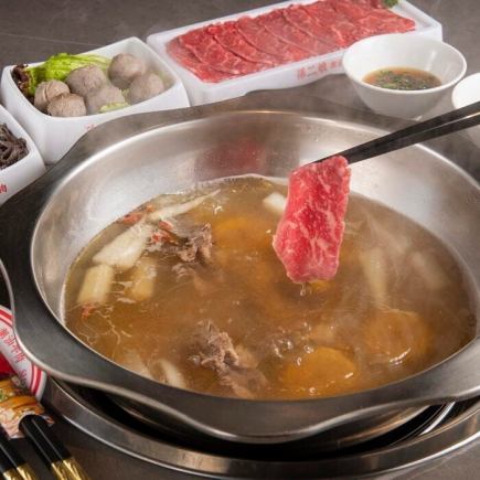 ◎包含2小时畅饮◎ 品尝只有在山二娘才能享用的稀有火锅——豪华“醉鸡火锅套餐” 5,980日元 → 4,980日元