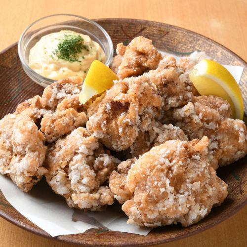 [Lots of volume! Imari's special fried chicken!!] An indispensable dish to accompany sake♪