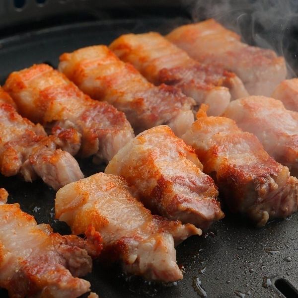 サムギョプサル×韓国料理◎東京で人気のお店が大阪初上陸！