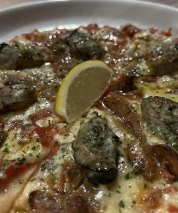 Oyster, lemon, garlic and herb pizza