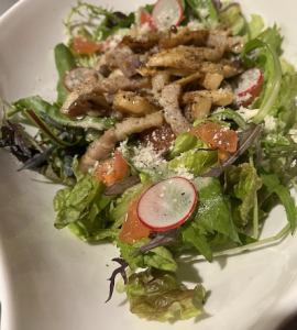 Homemade pancetta and mushroom salad