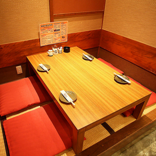 There is a tatami room on the 1st floor where you can take off your shoes and relax.We have 3 tatami mats for 4 people.