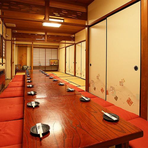 We have a completely private room that is easy to use for a large number of people.
