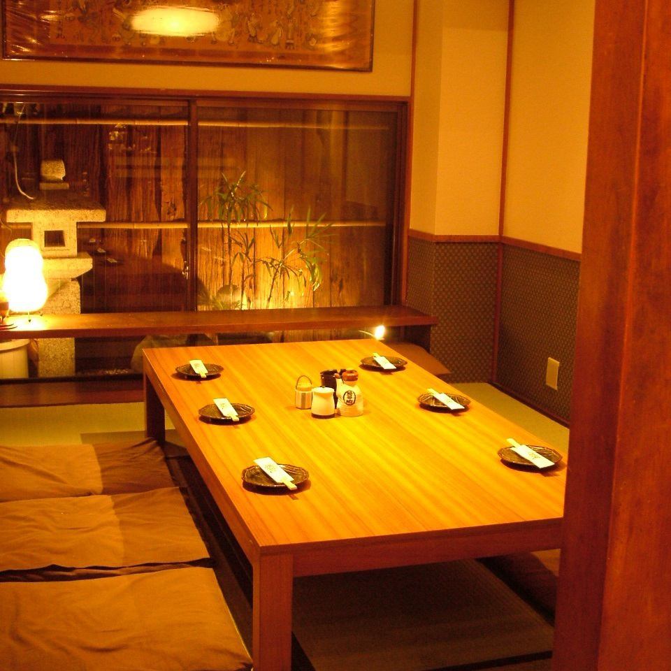 We have private rooms of various sizes! Feel free to contact us ♪