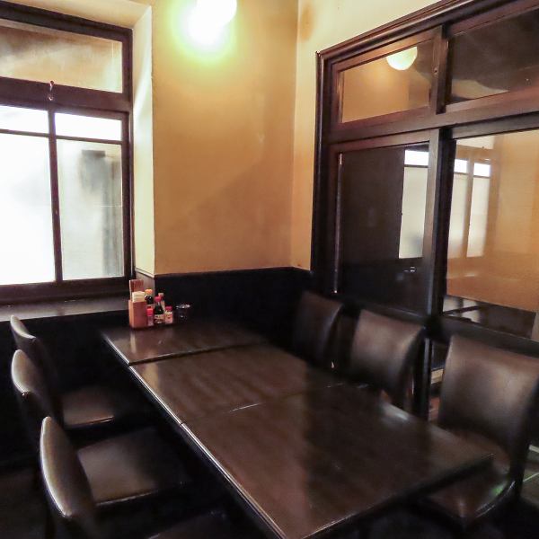 【天神駅徒歩5分！】ゆったりお寛ぎ頂ける居酒屋。2名様～お席をご用意致しております。人数に合わせたお席をご利用いただけますので様々なシーンでご利用いただけます♪他のお客様に気兼ねなく宴会をひらかれたい幹事様！貸切も承っておりますので、是非ご利用くださいませ。