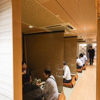 4名様～ご利用可能掘りごたつ席。