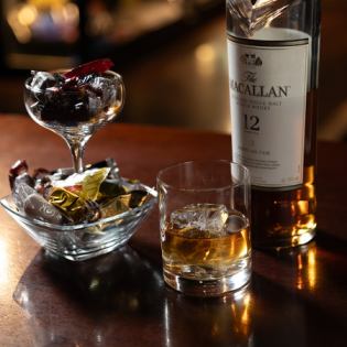 Big Popcorn/Large Chocolate