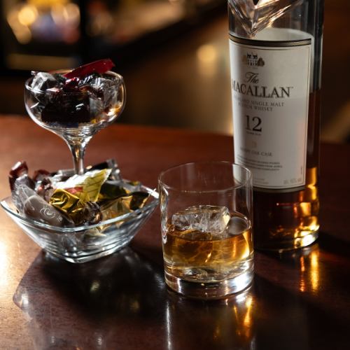 Big Popcorn/Large Chocolate