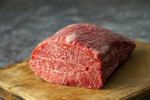 [Kuroge Wagyu Beef from Kagoshima Prefecture]