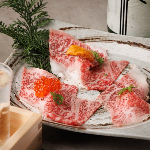【鹿児島黒毛和牛の肉寿司】近年人気急上昇中のメインでお楽しみいただけるちょっと贅沢な1品。