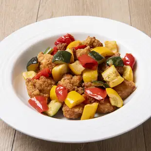Fried chicken with summer vegetables