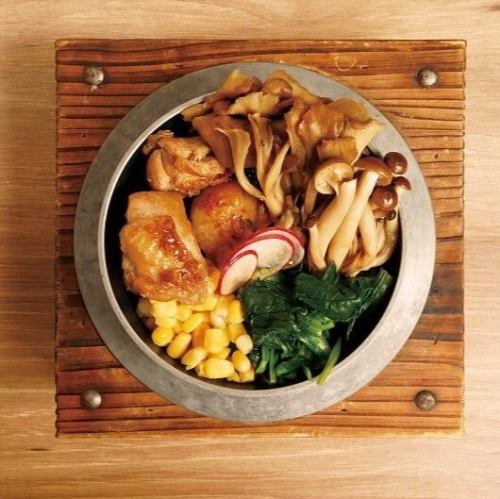 鸡肉舞茸蘑菇饭锅