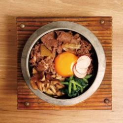 和牛壽喜燒和舞茸飯