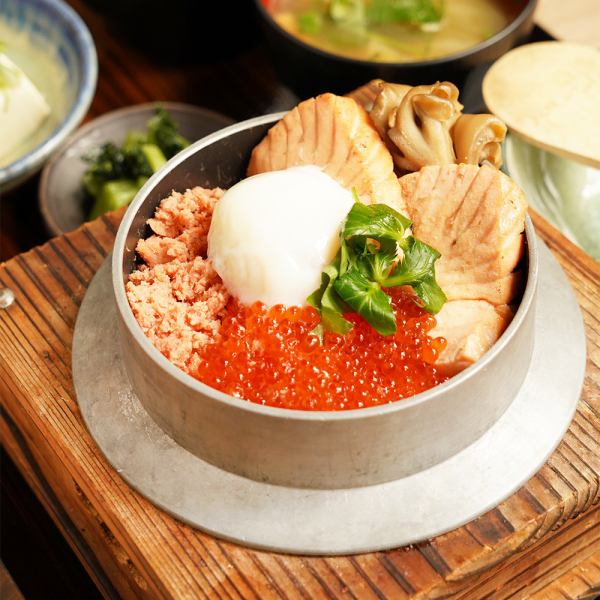鮭とイクラ 釜めし定食